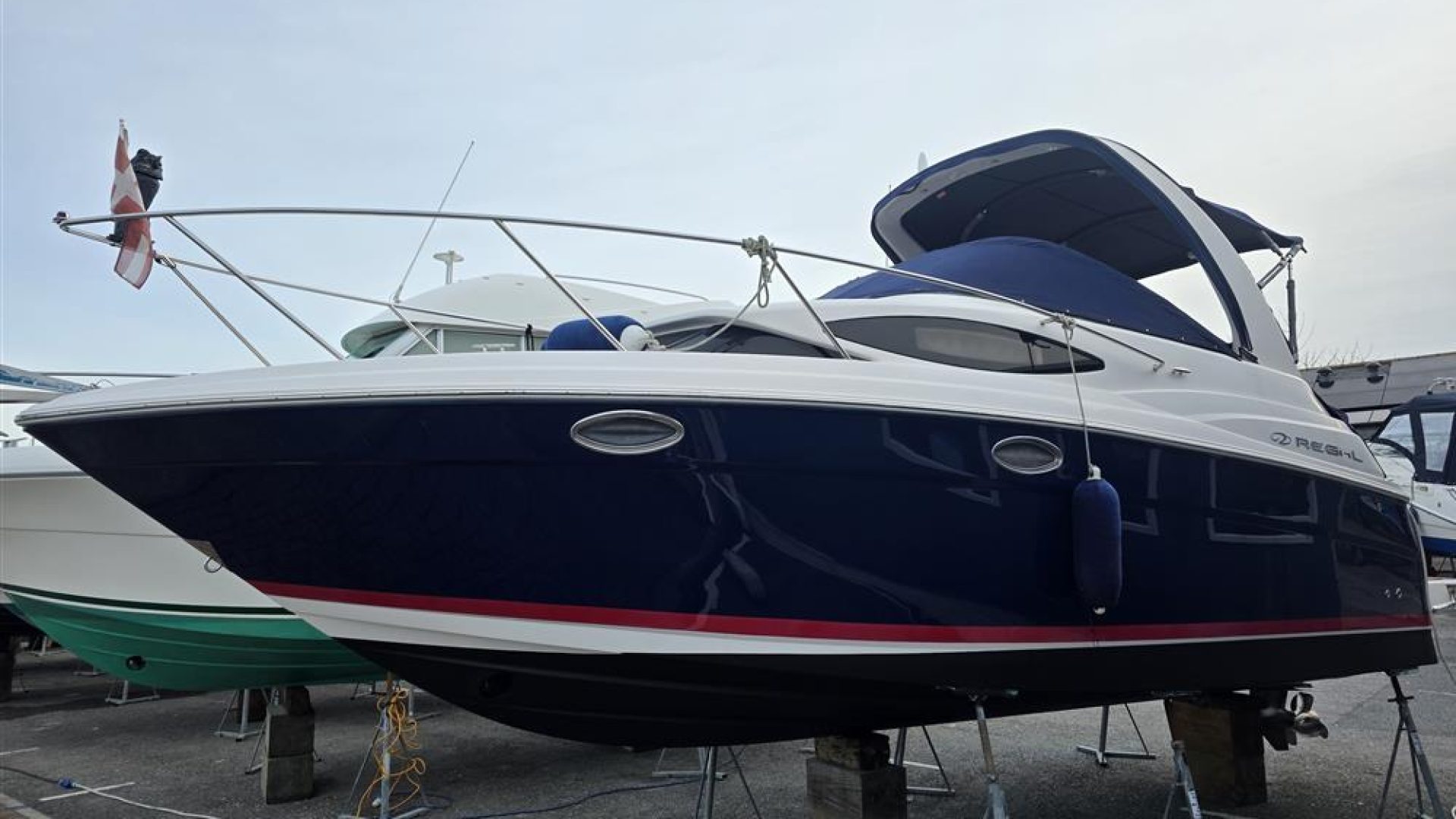 Regal 2565