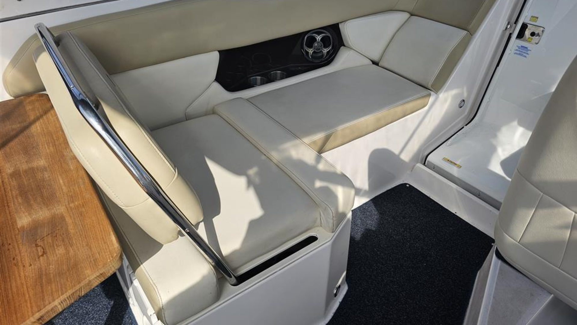 Regal 2565