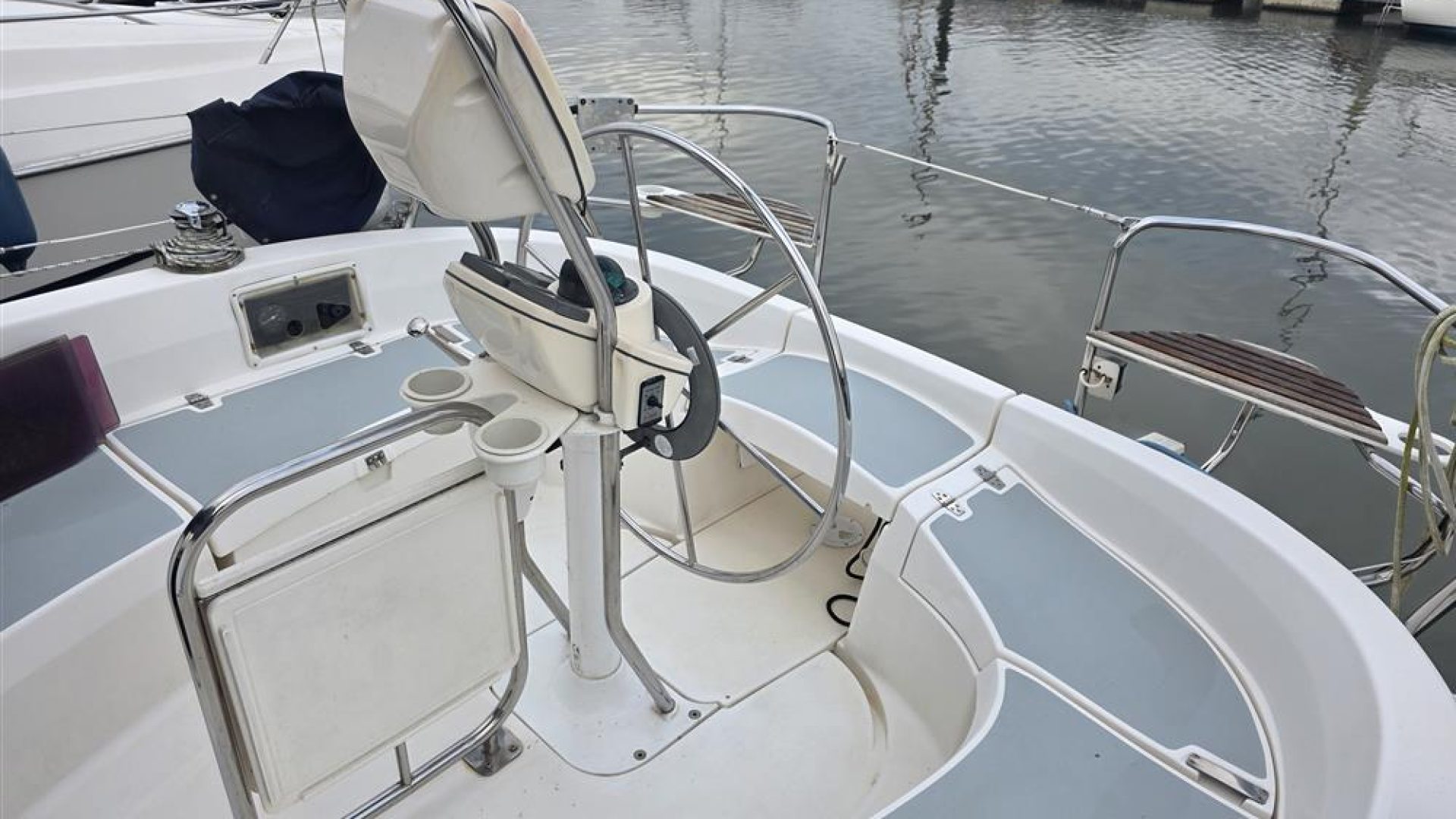 Hunter Legend 326