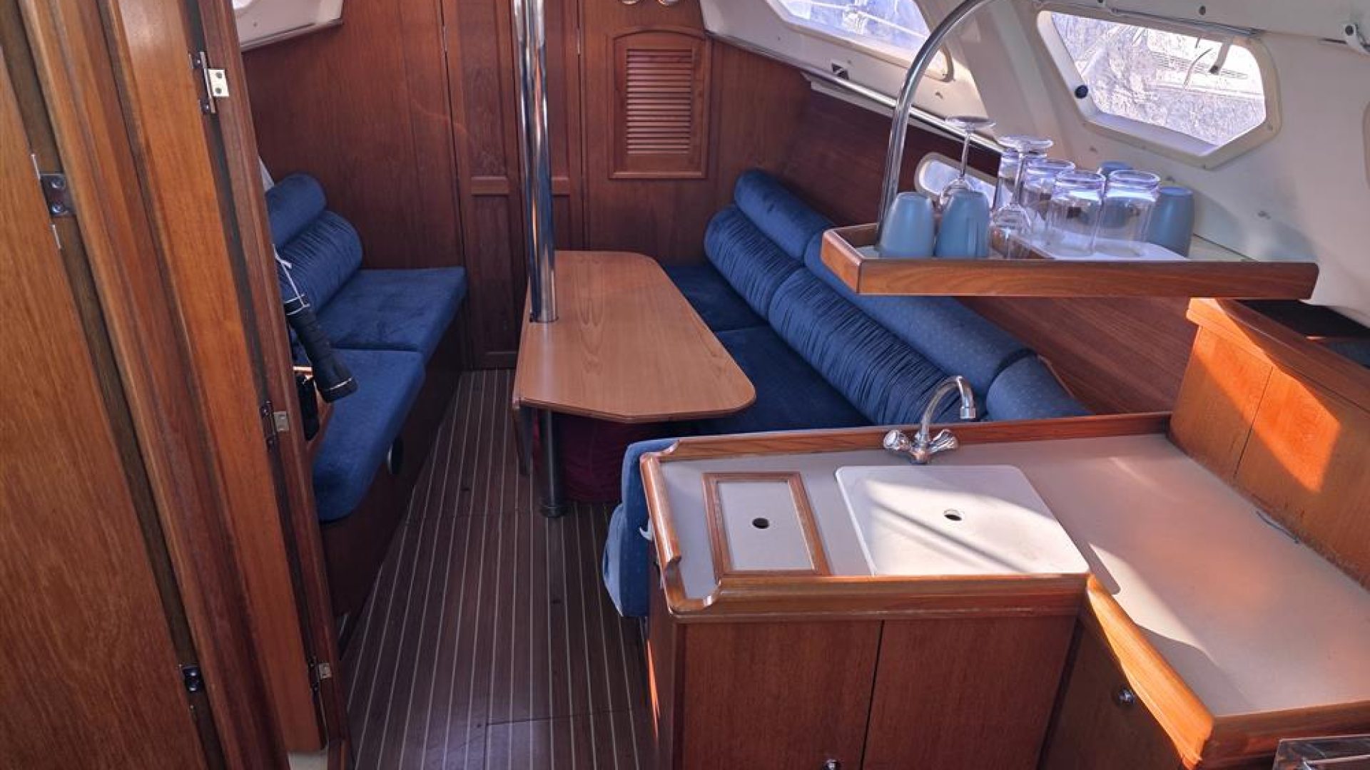 Hunter Legend 326