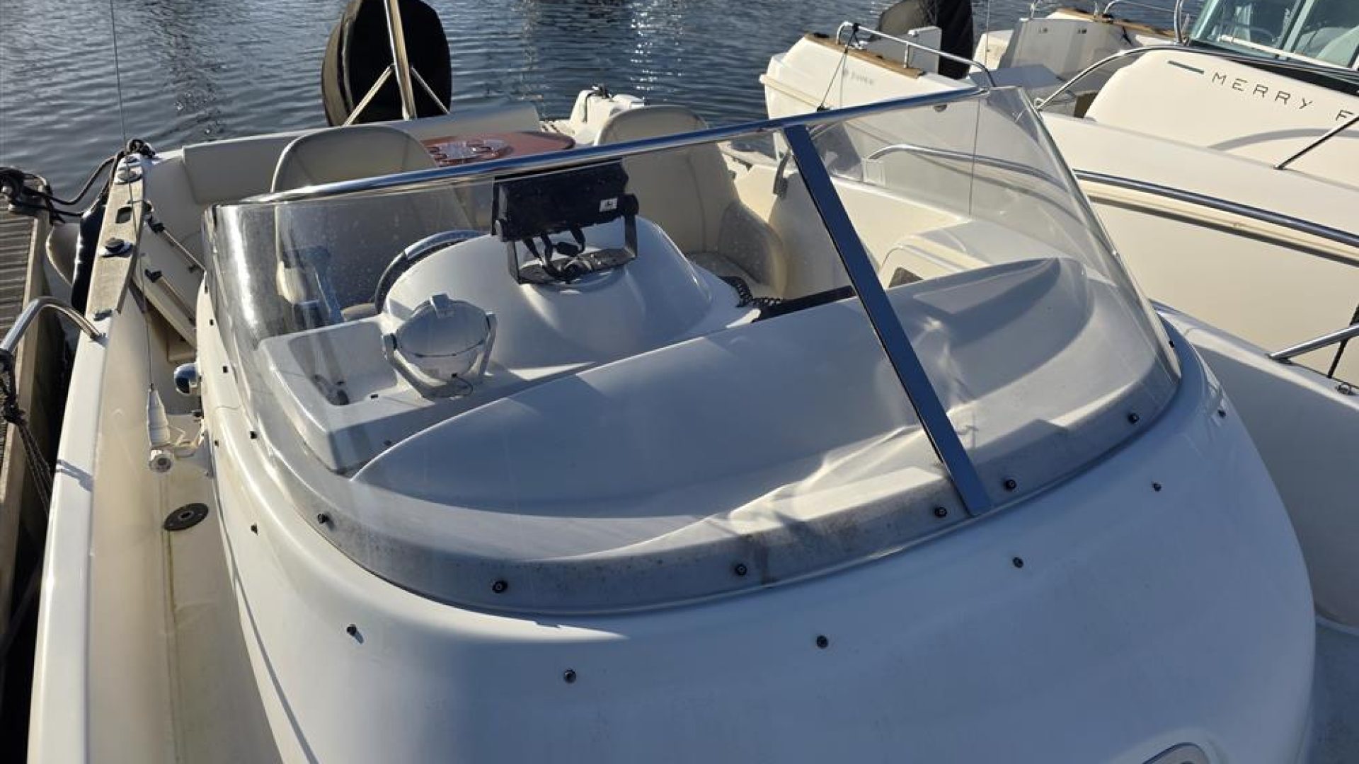 Jeanneau Cap Camarat  7.5 WA