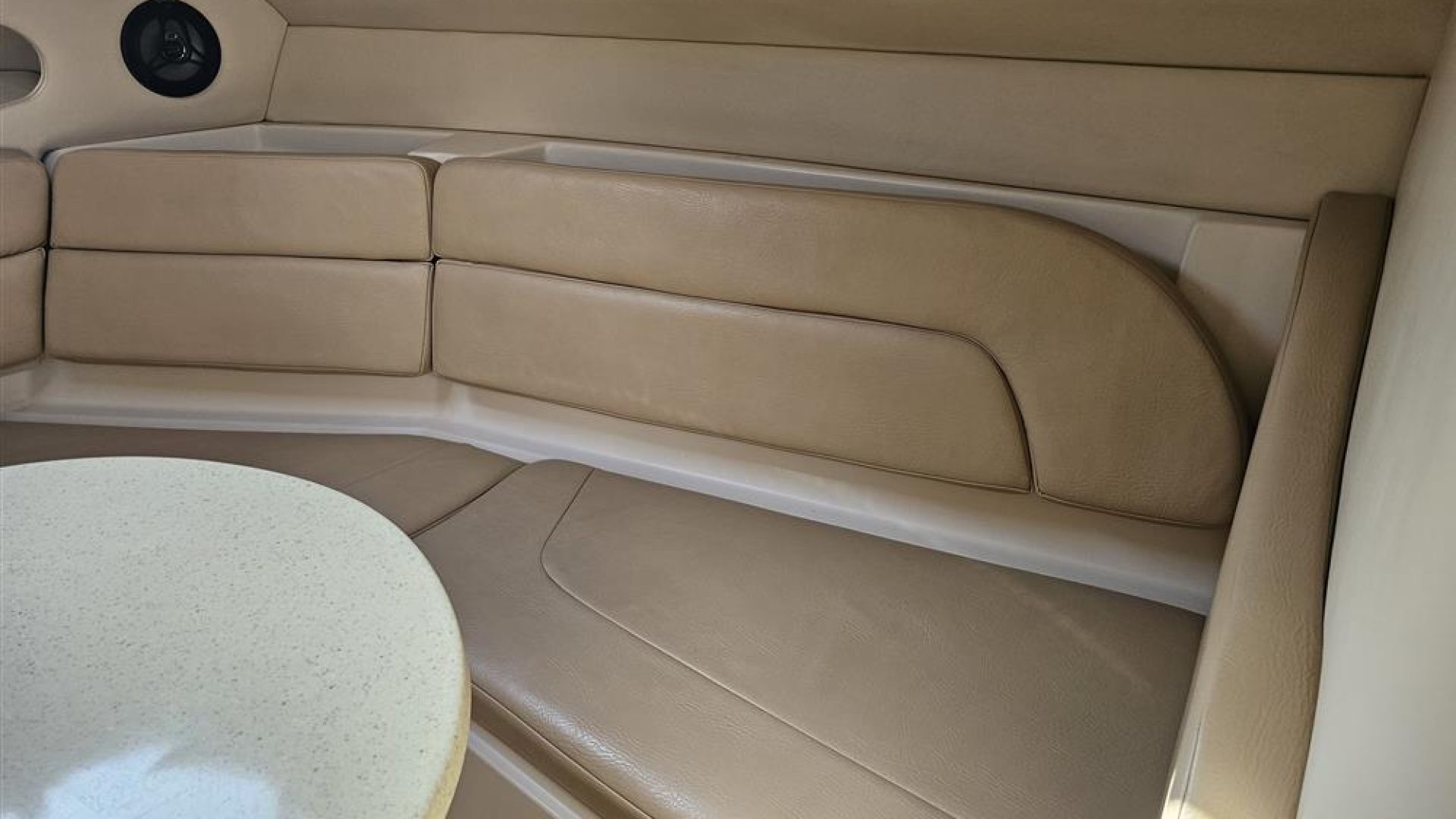 Regal 2665