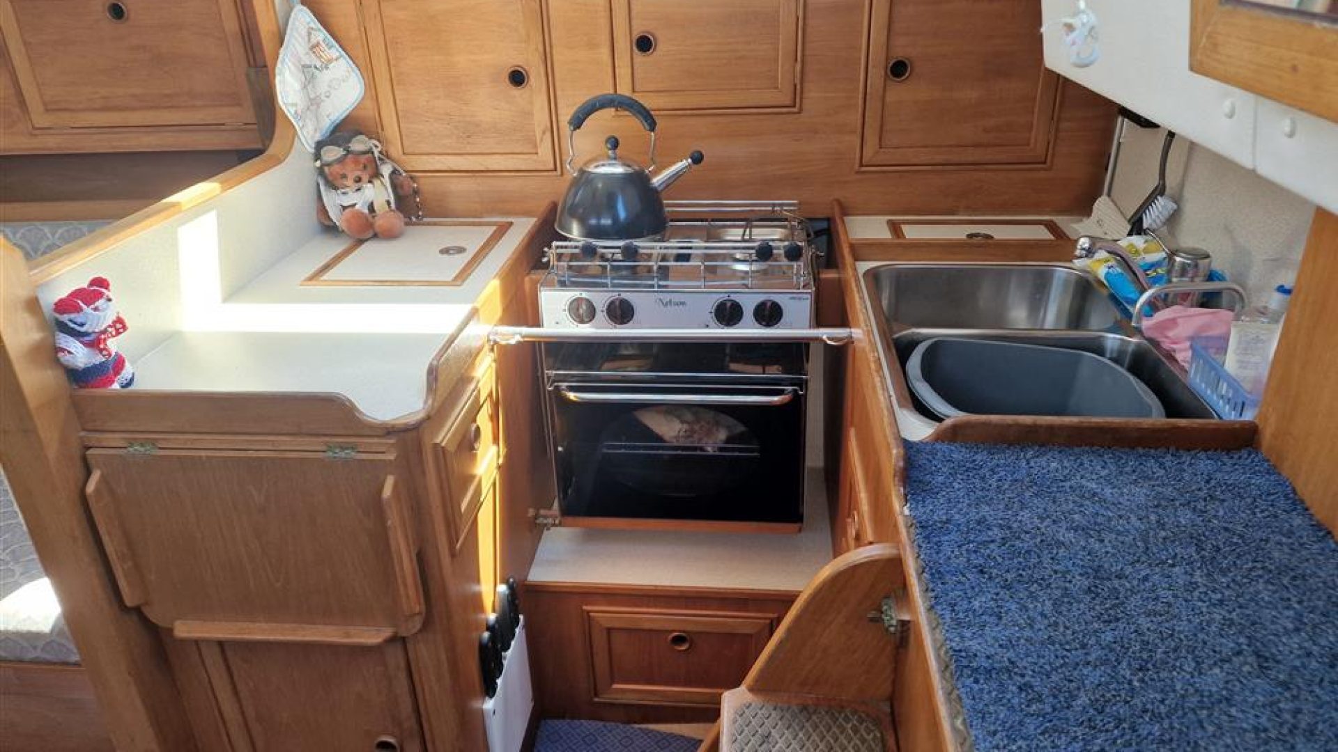 Rustler 36