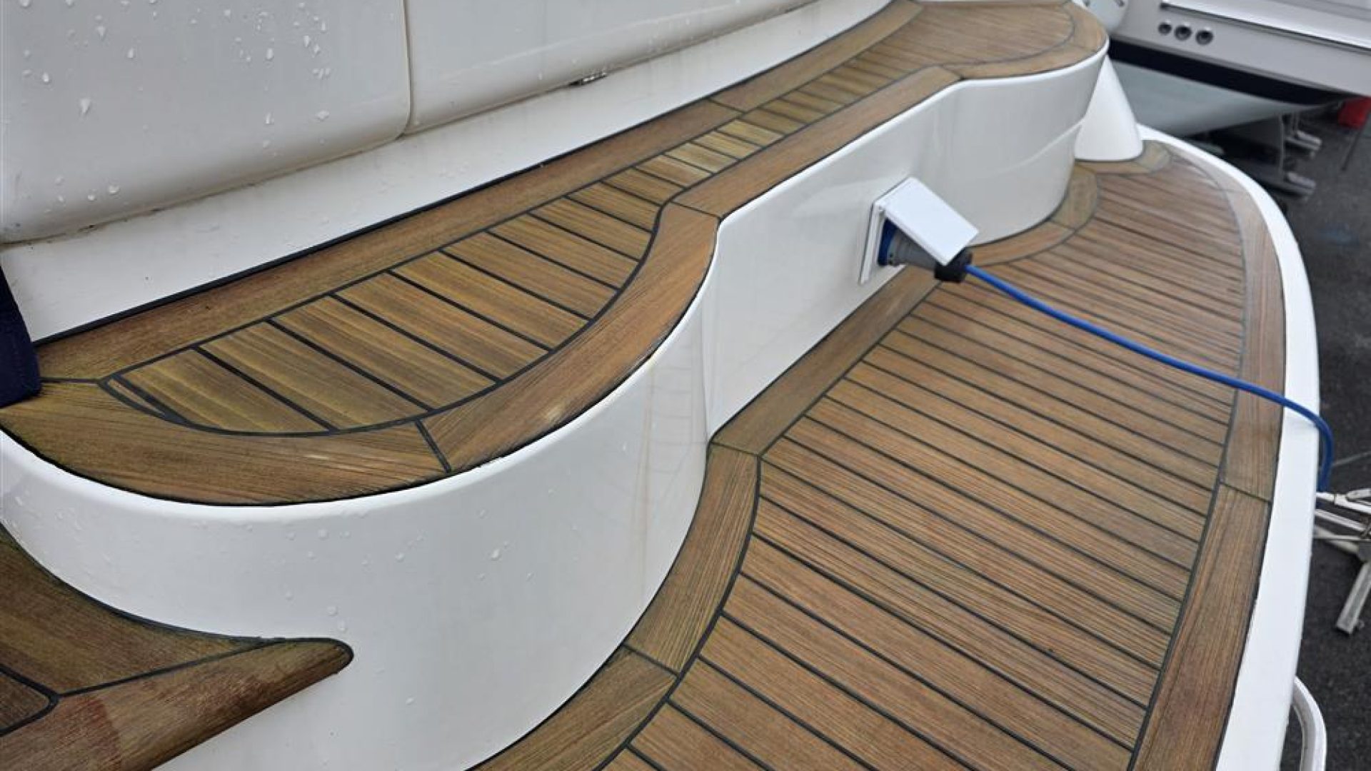 Sealine S34