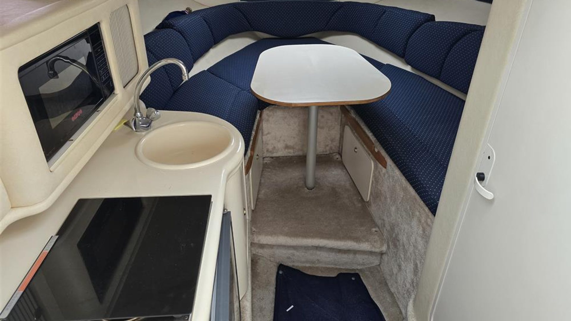 Sea Ray Sun Dancer 260