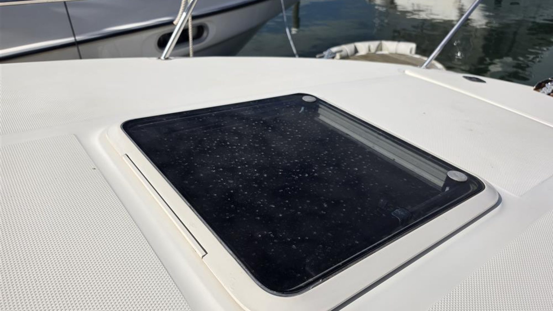 Sea Ray Sundancer 240