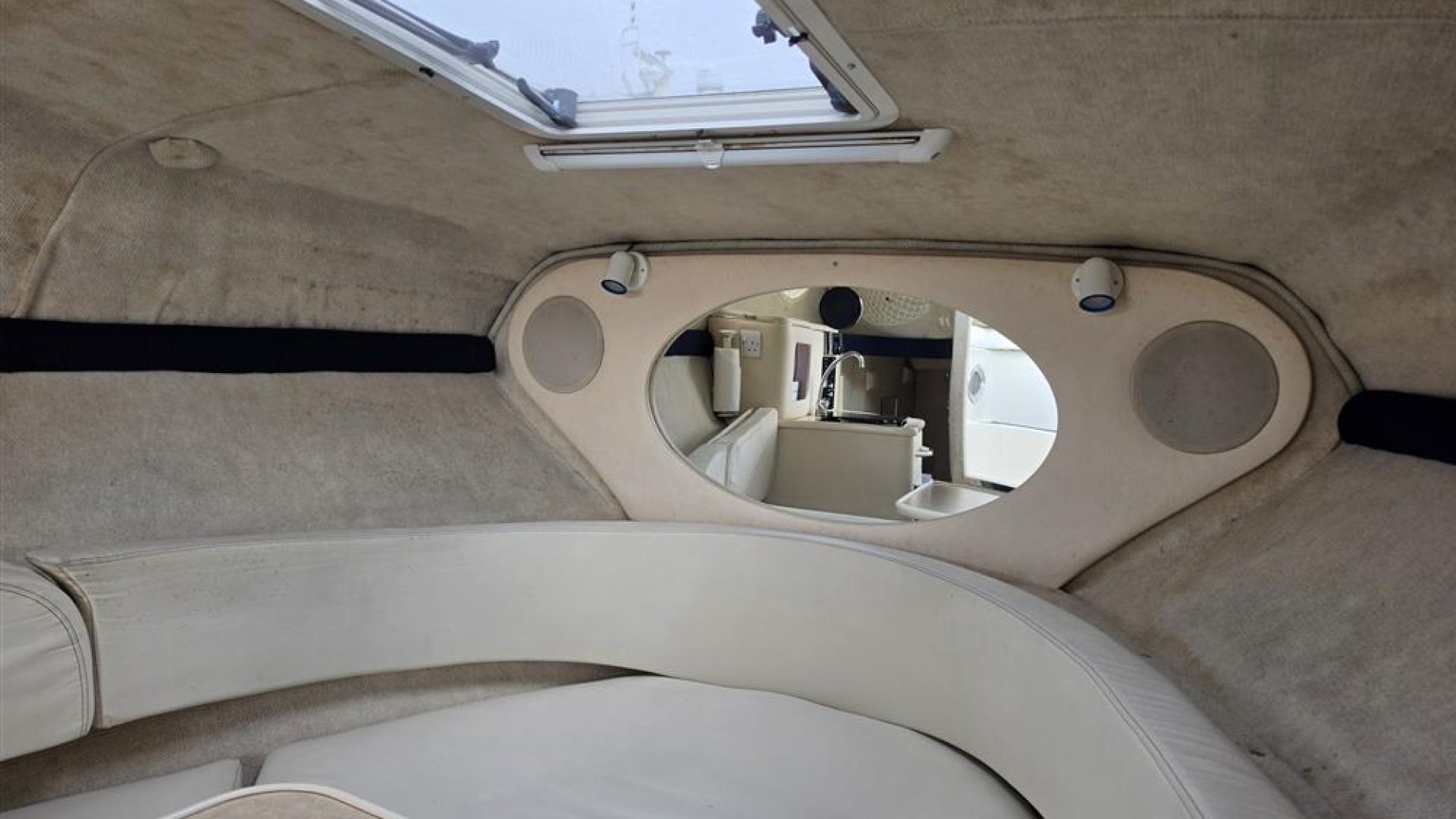 Sea Ray Sundancer 240