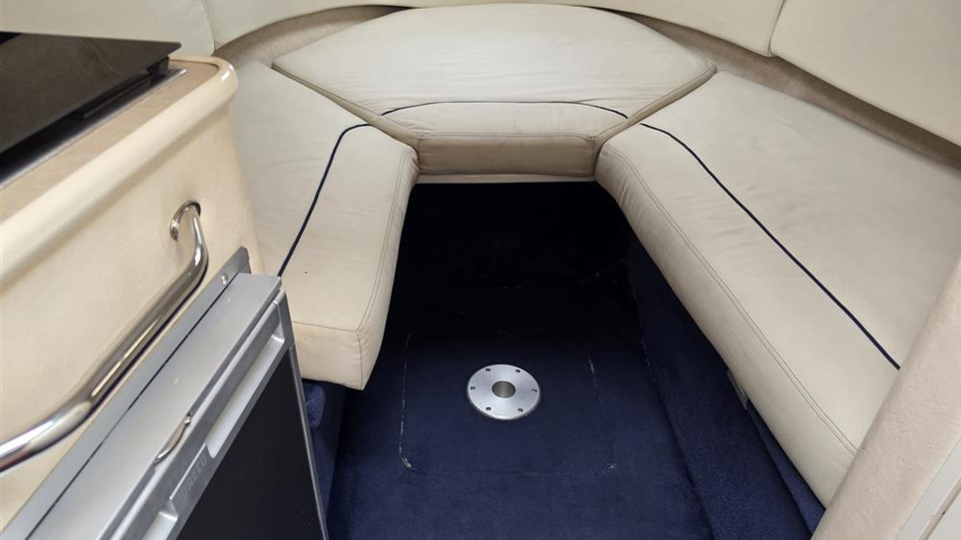Sea Ray Sundancer 240