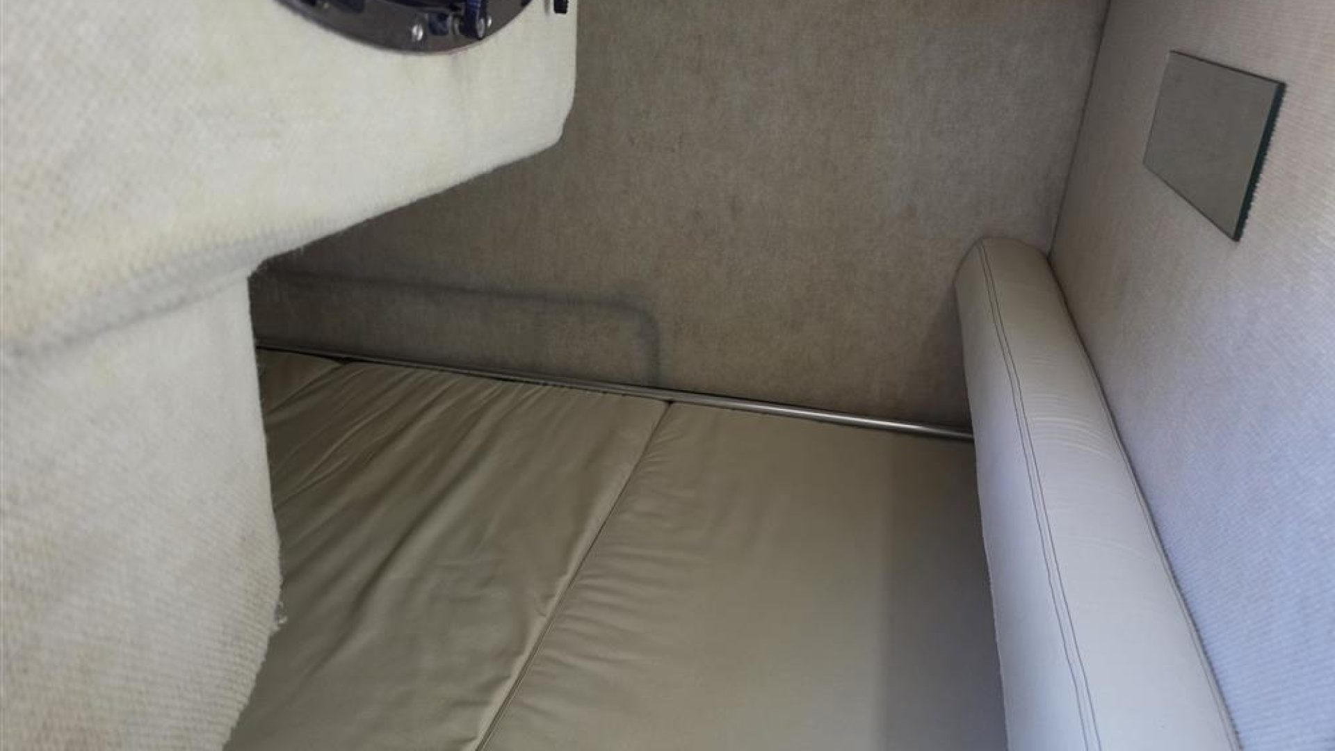 Sea Ray Sundancer 240
