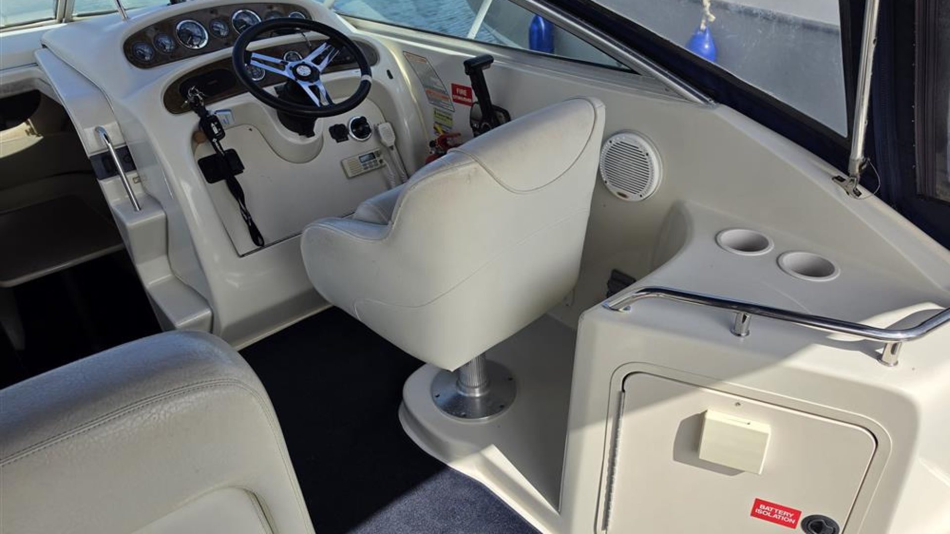 Sea Ray Sundancer 240