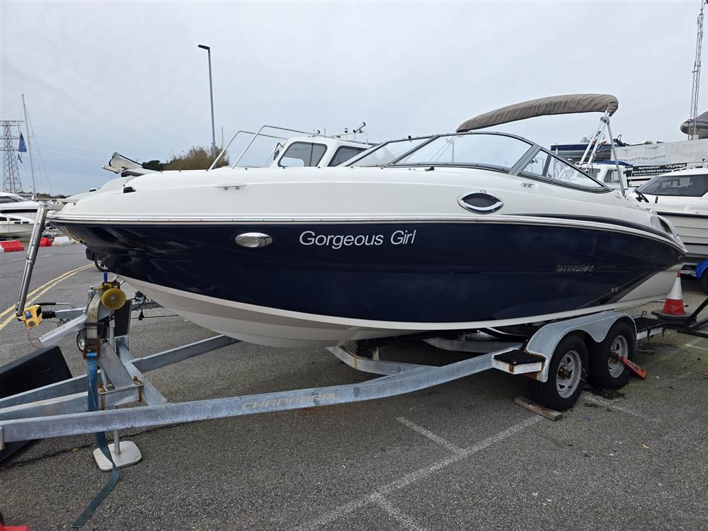 Stingray 215 Lr