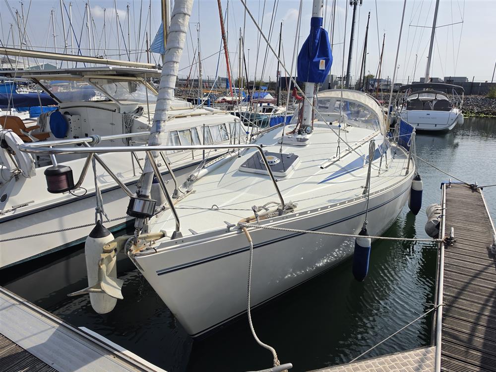 1986 Moody 28 for sale at Origin Yachts