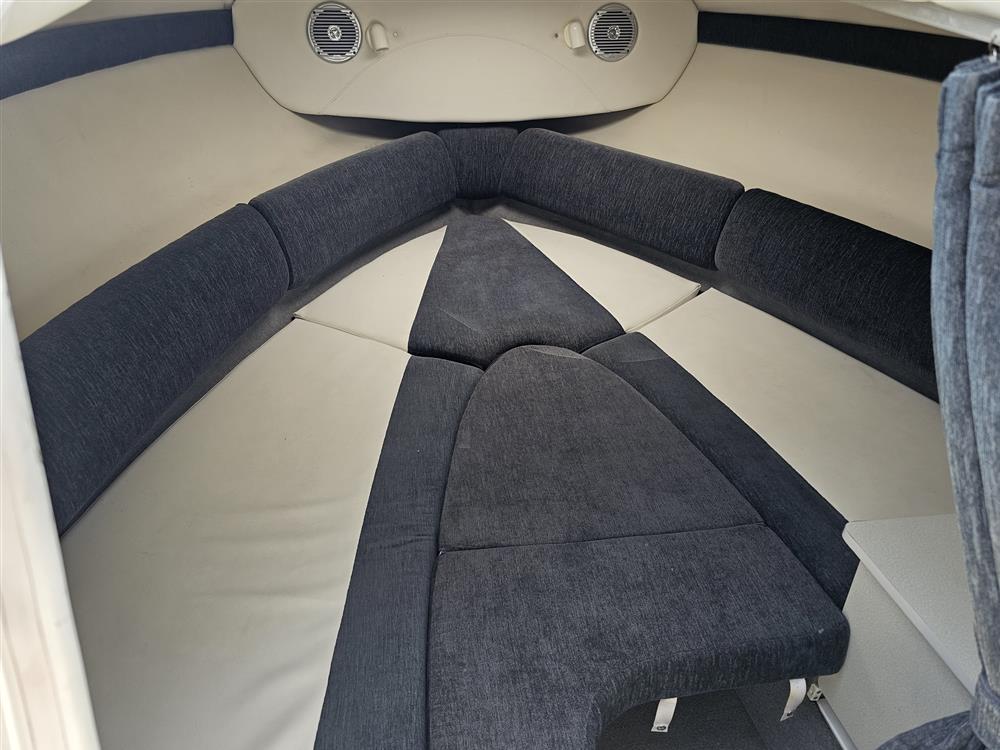 Bayliner 802