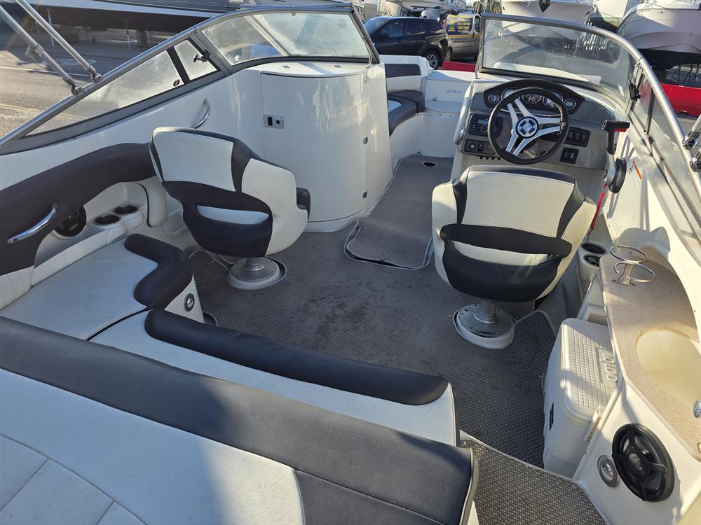 Stingray 215 Lr