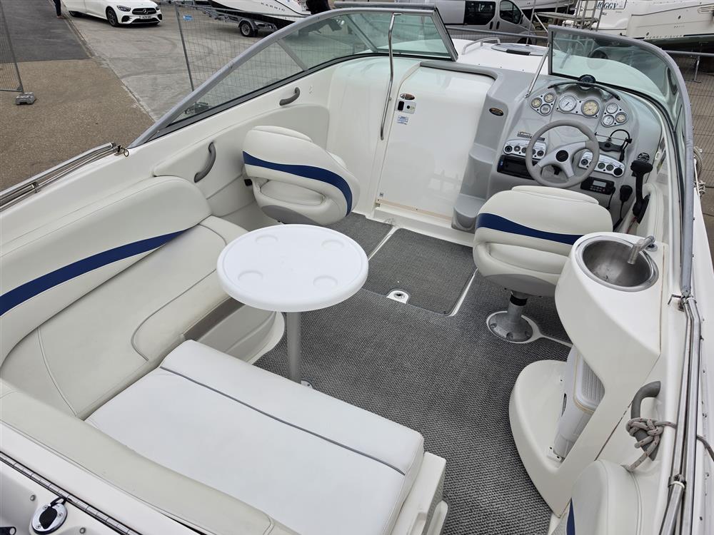 Maxum 2400 Sc3