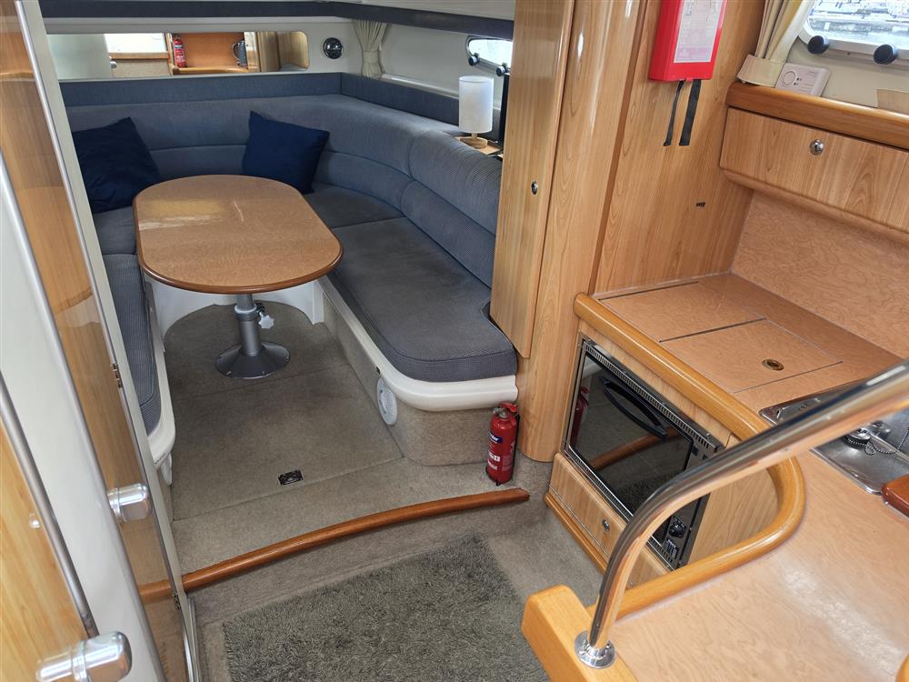 Sealine S28