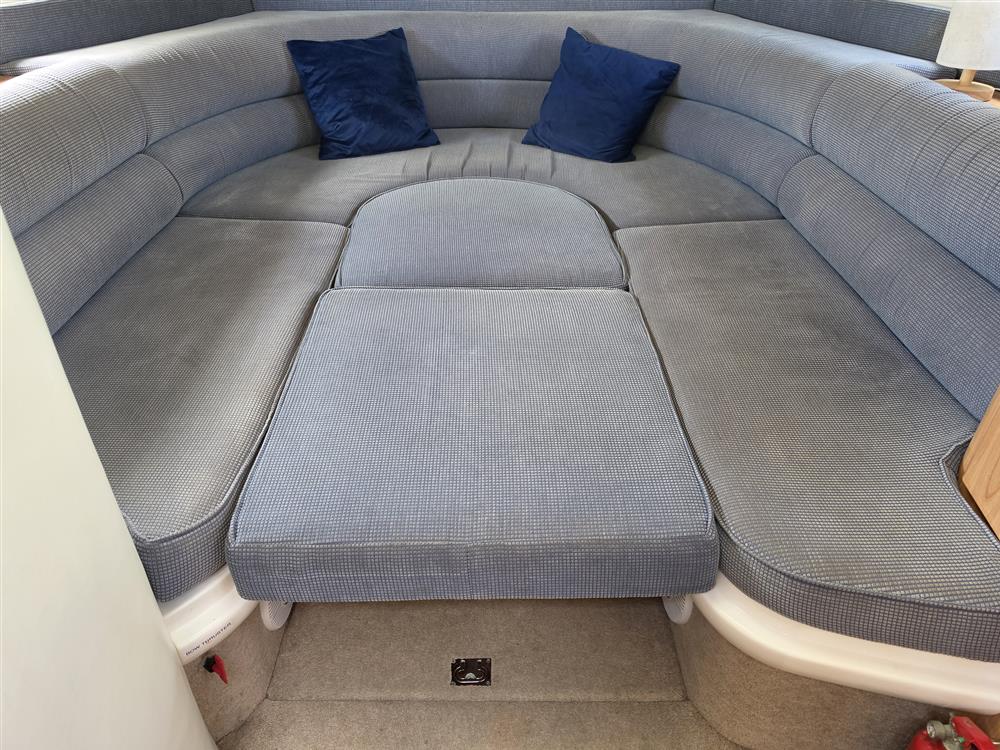 Sealine S28