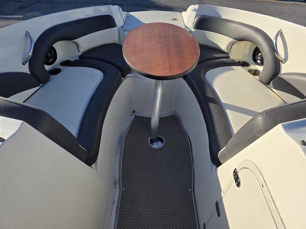 Stingray 215 Lr