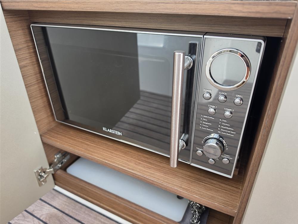 Beneteau Antares 11