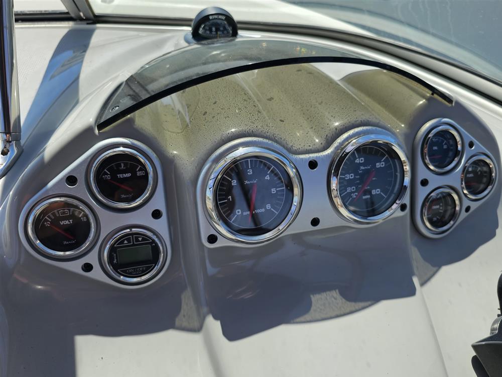 Bayliner 802
