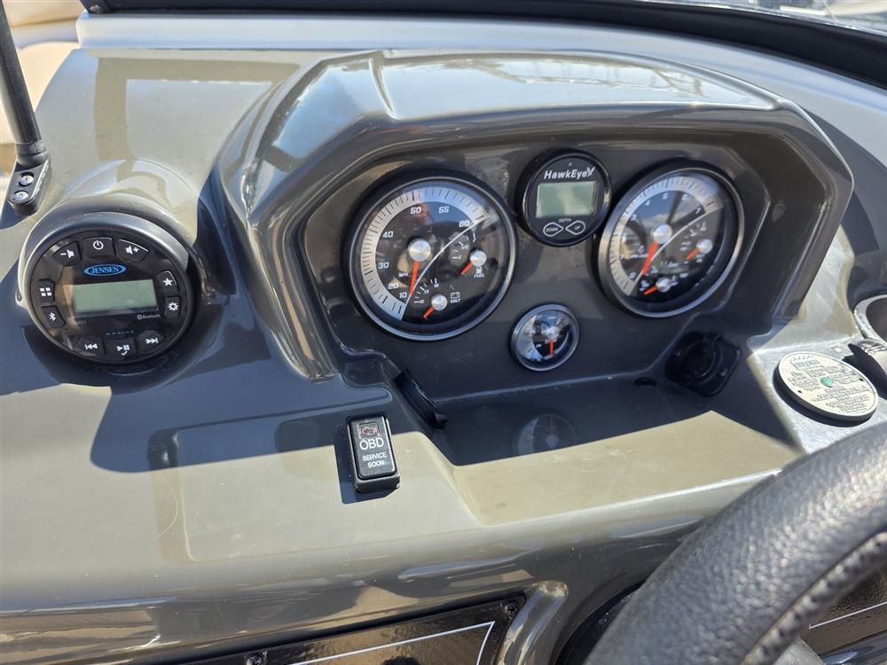 Bayliner Vr6