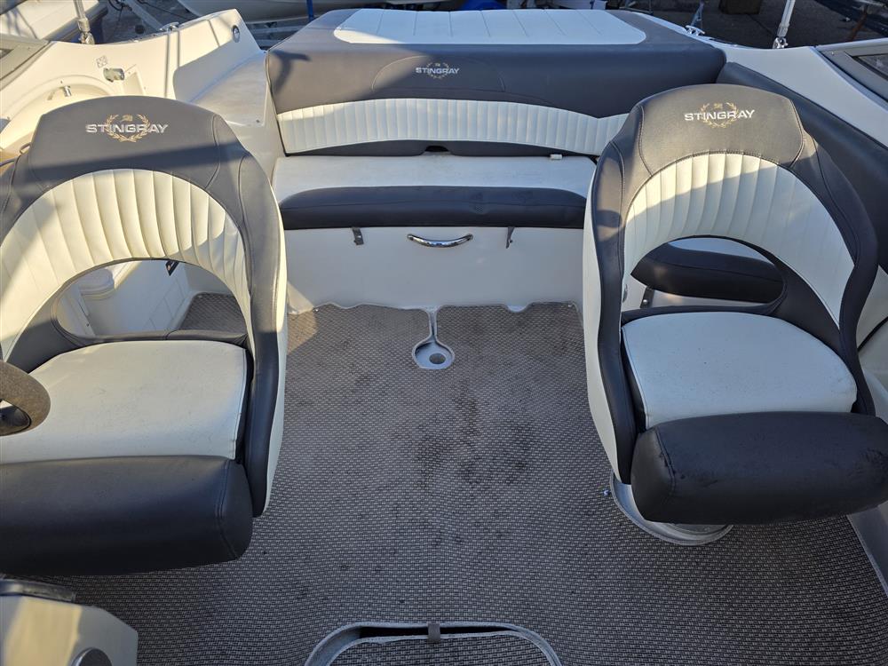 Stingray 215 Lr