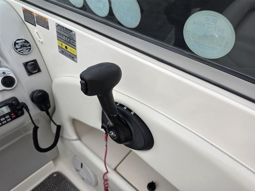Maxum 2400 Sc3