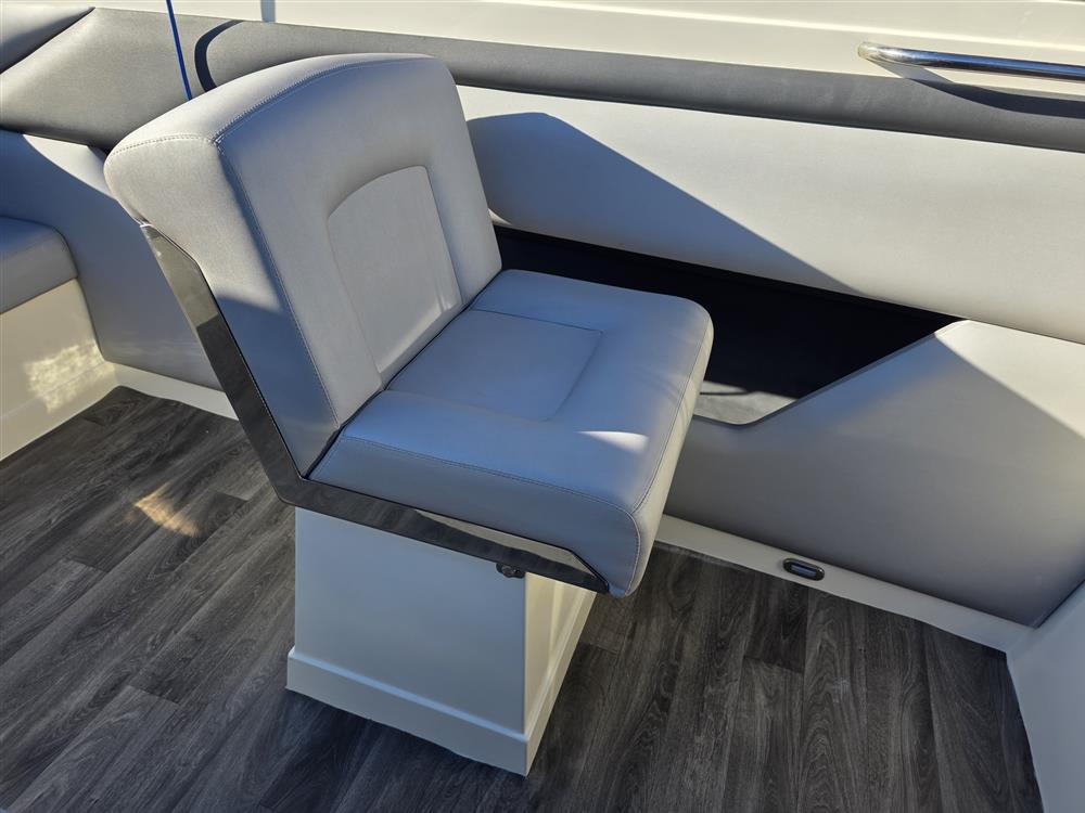 Sunseeker Mohawk 29