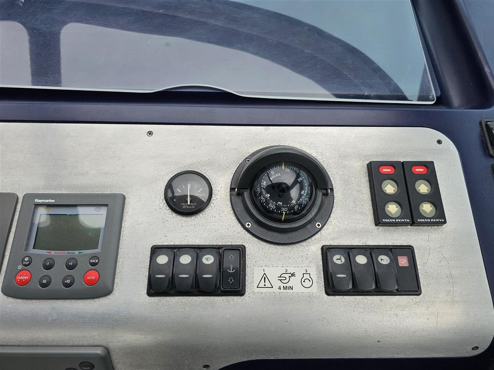 Sealine S34