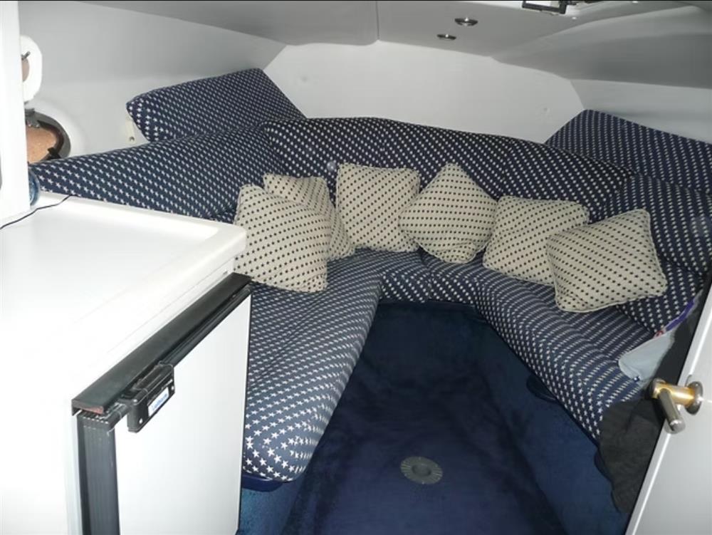 Sunseeker Hawk 27