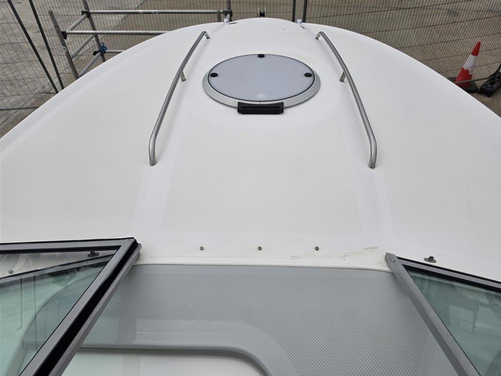 Maxum 2400 Sc3