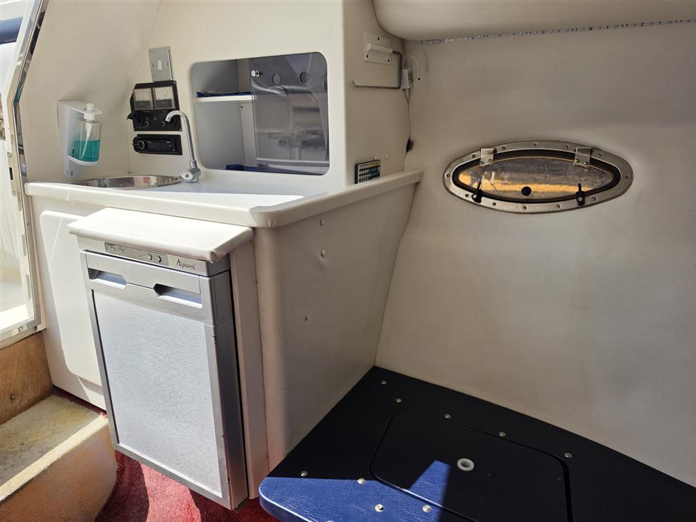 Sunseeker Hawk 27