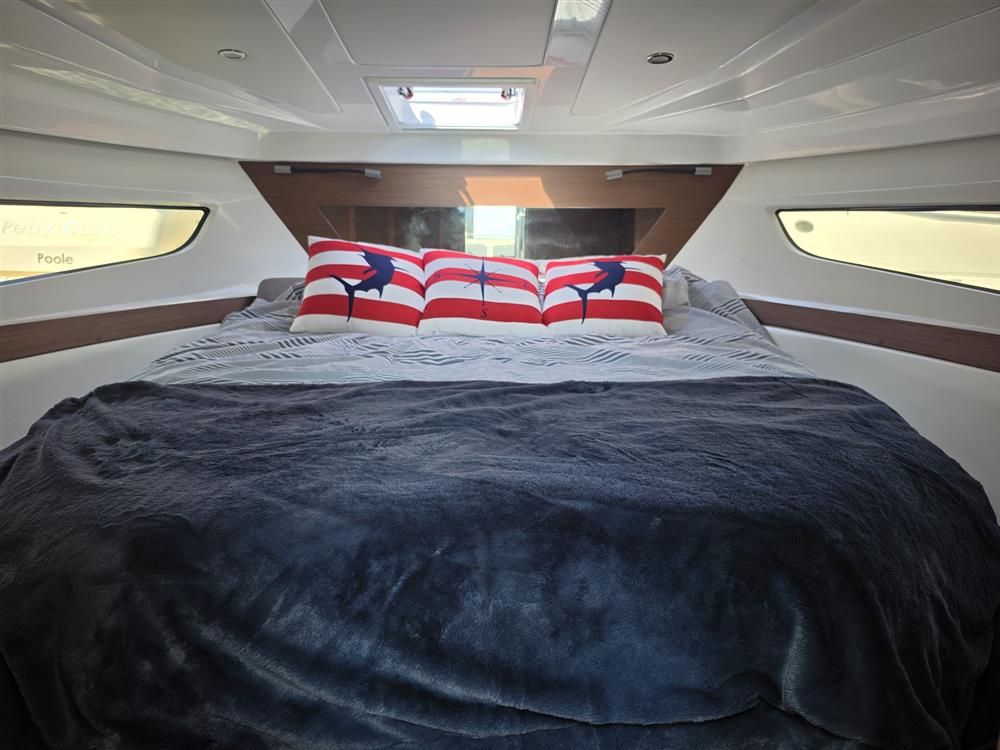 Beneteau Antares 11