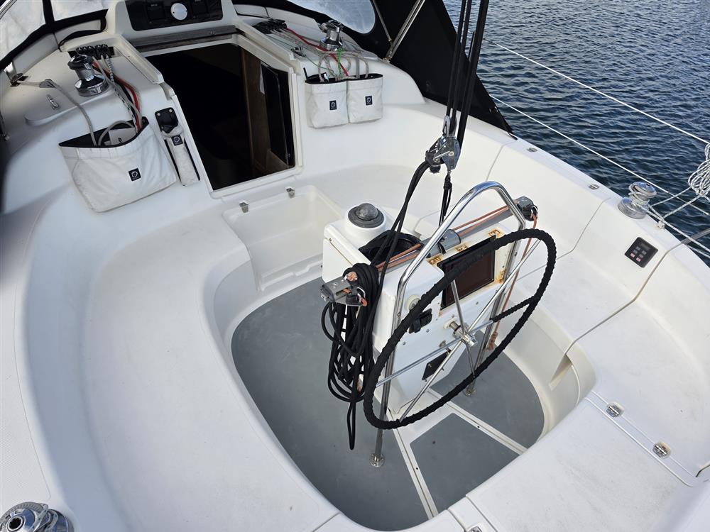 Hunter Legend 336