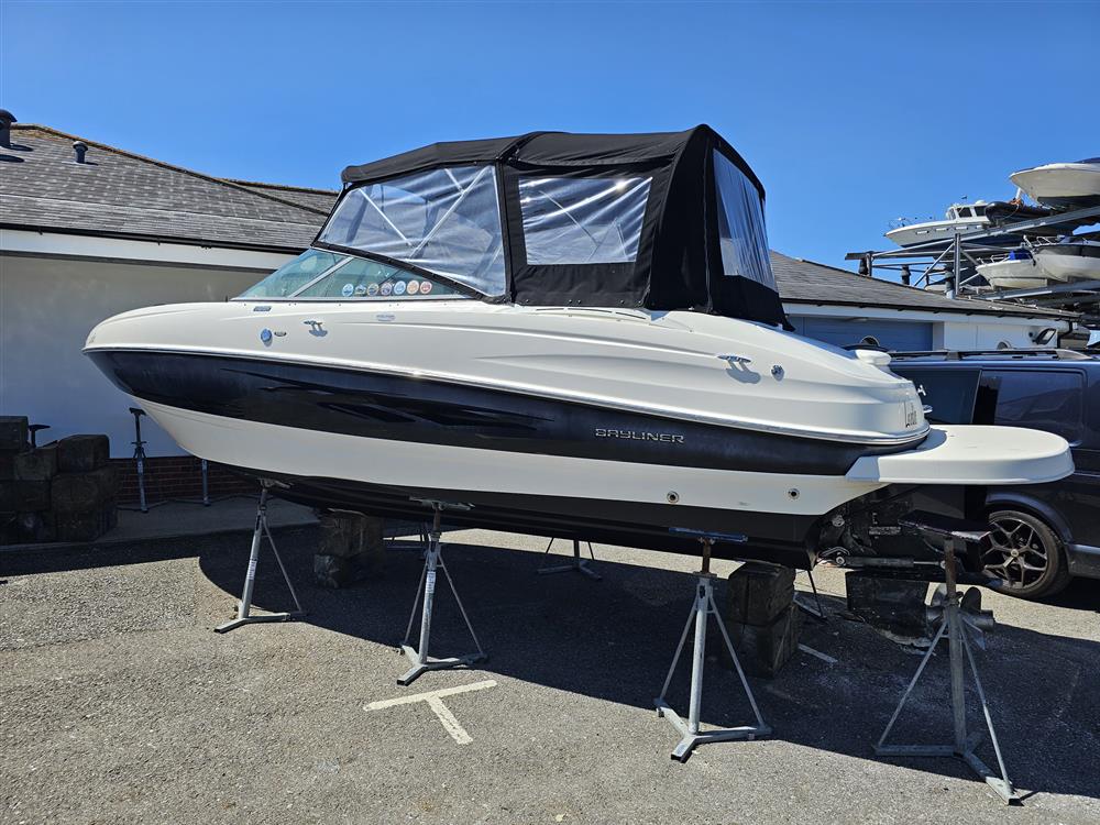 Bayliner 802
