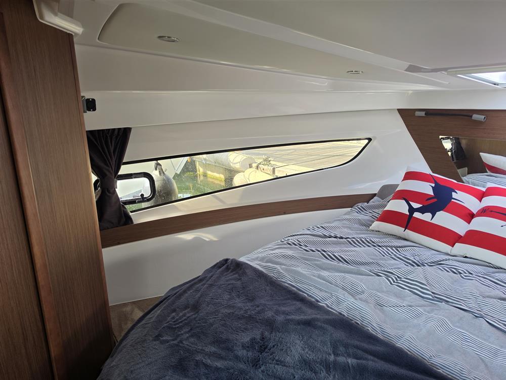 Beneteau Antares 11