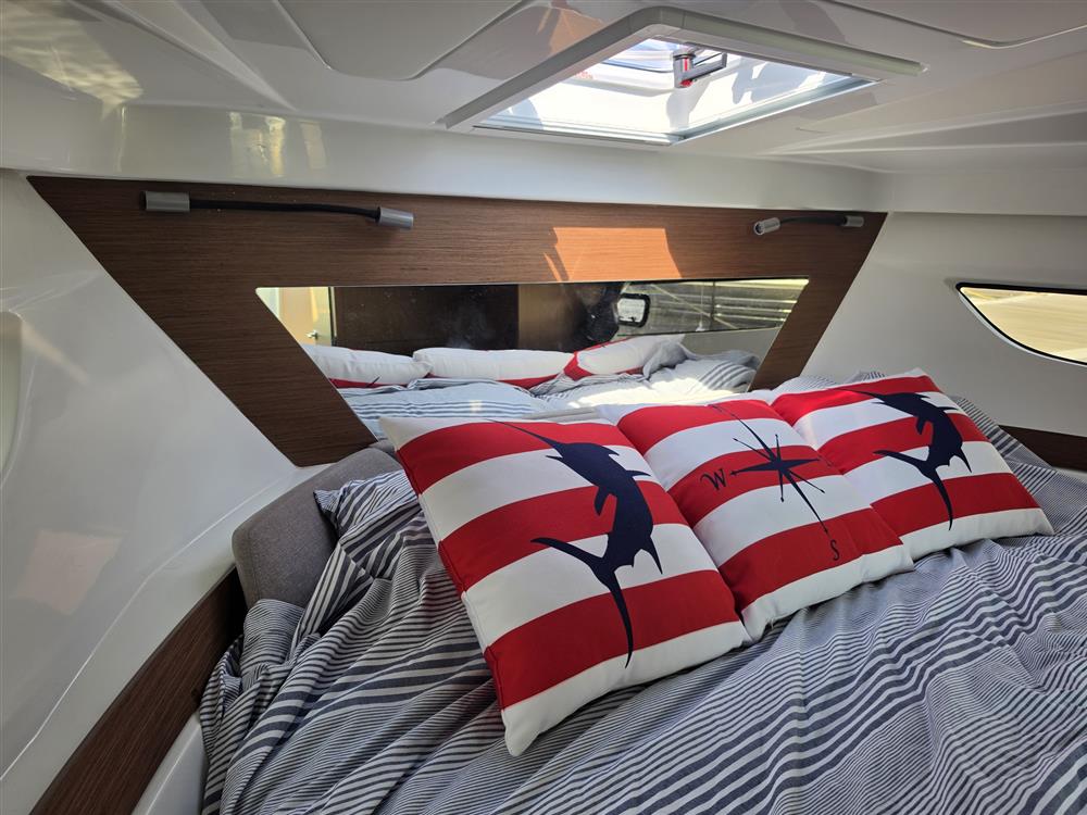 Beneteau Antares 11
