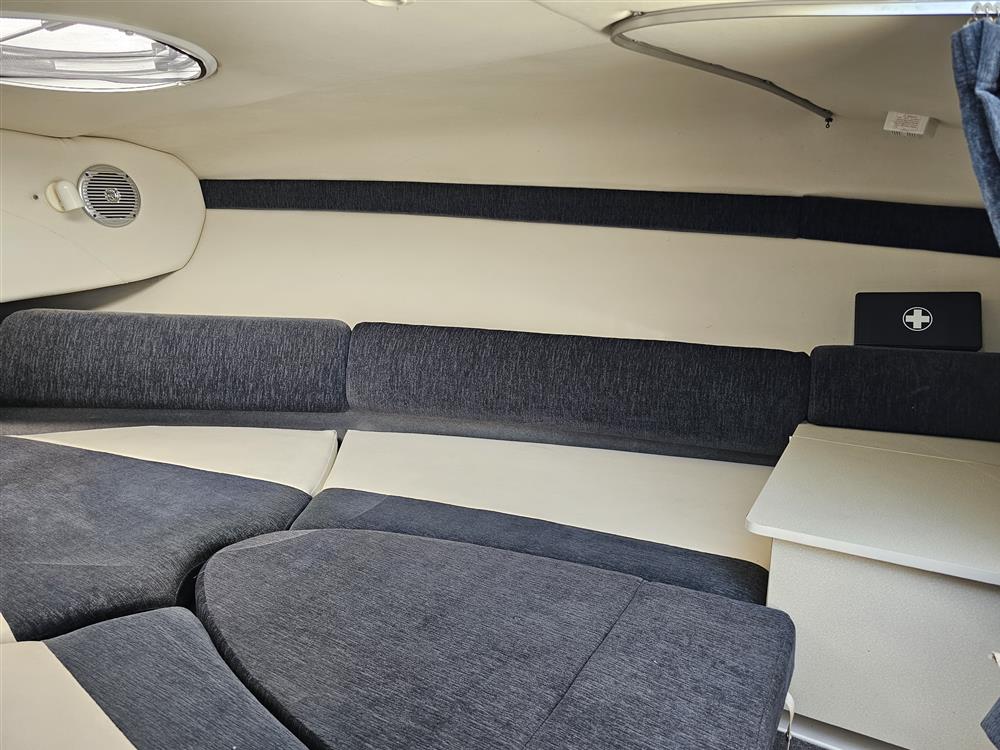 Bayliner 802