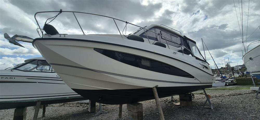 Quicksilver 855 Weekend