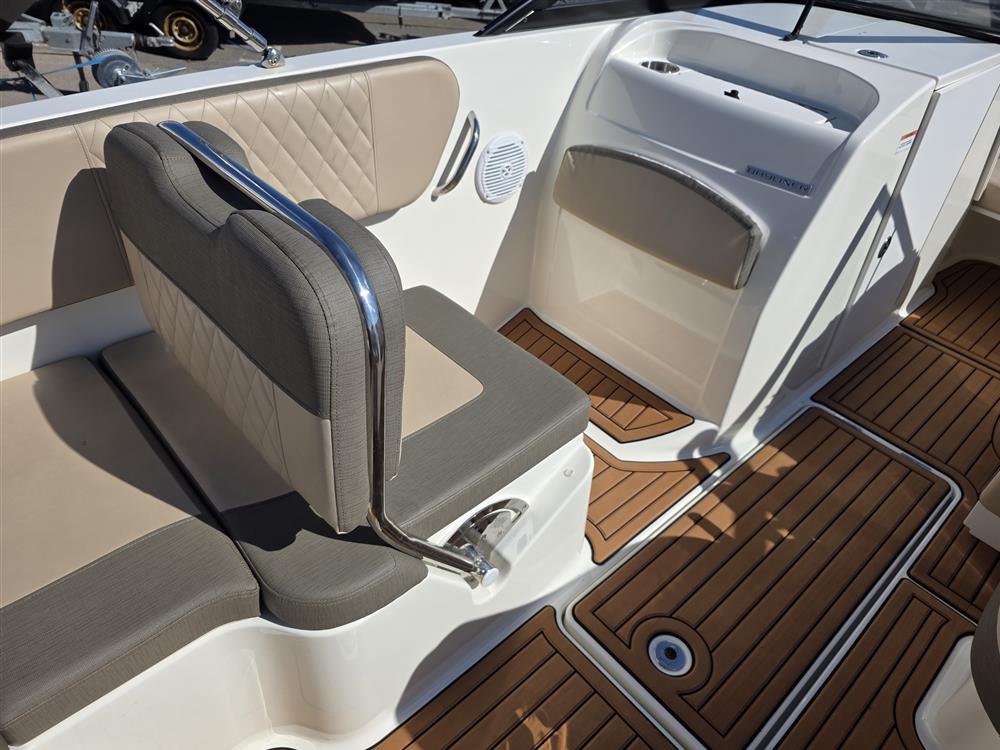 Bayliner Vr6