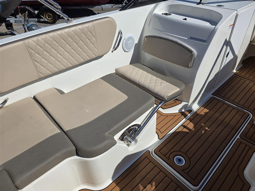 Bayliner Vr6