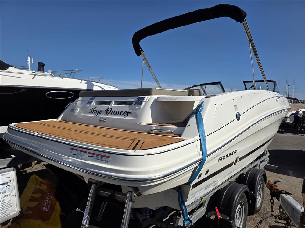 Bayliner Vr6