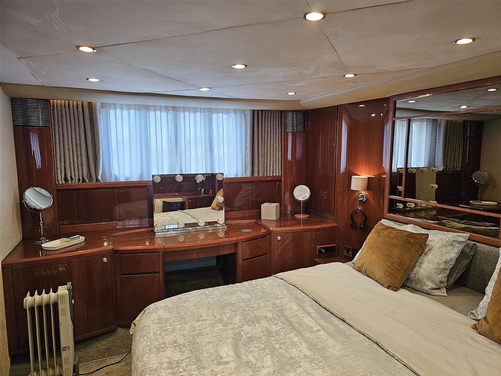 Princess 21M