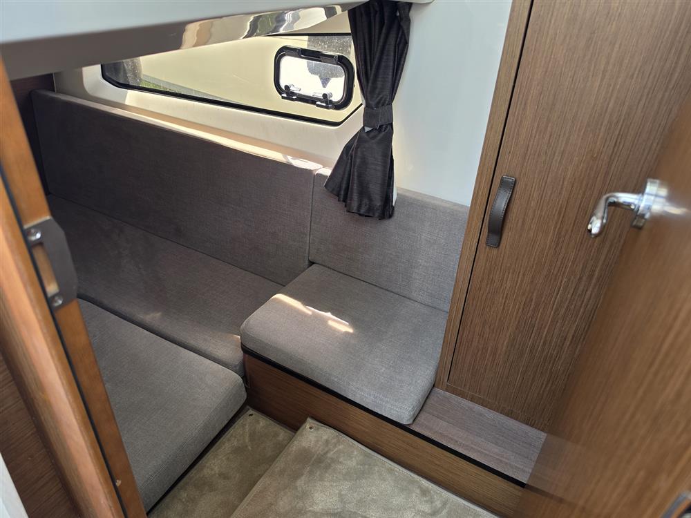 Beneteau Antares 11
