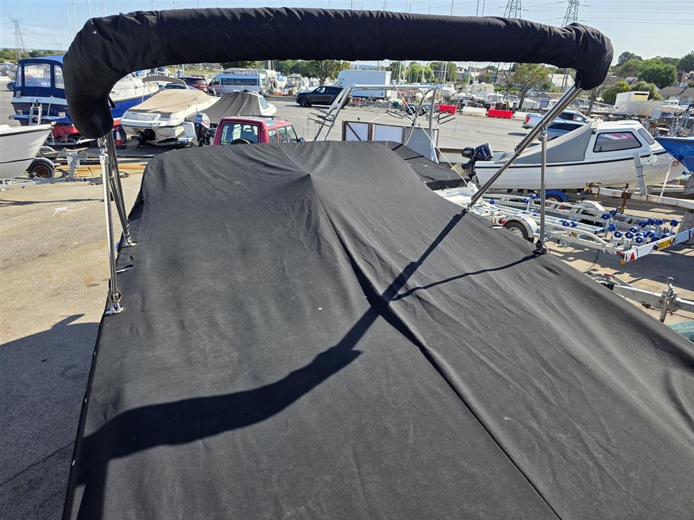Bayliner Vr6