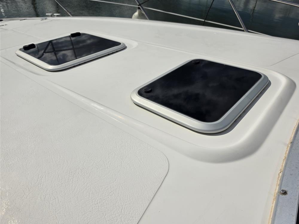 Sealine S28
