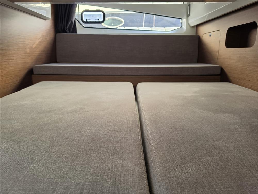 Beneteau Antares 11