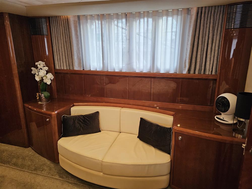 Princess 21M