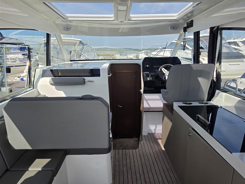 Beneteau Antares 11
