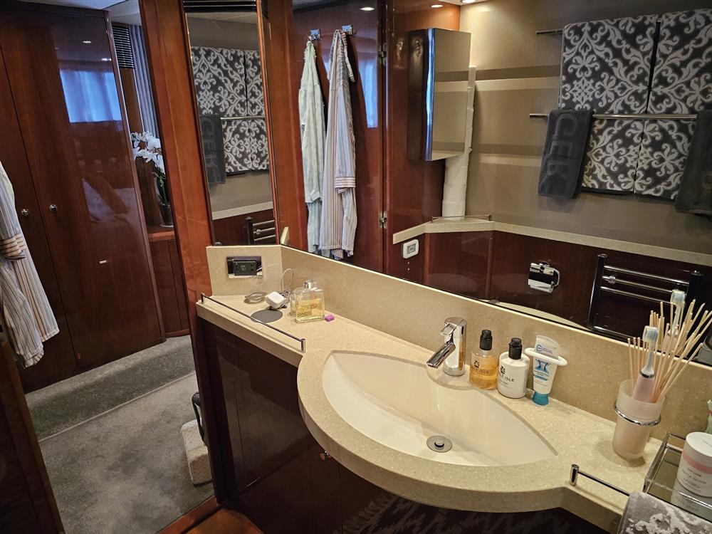 Princess 21M